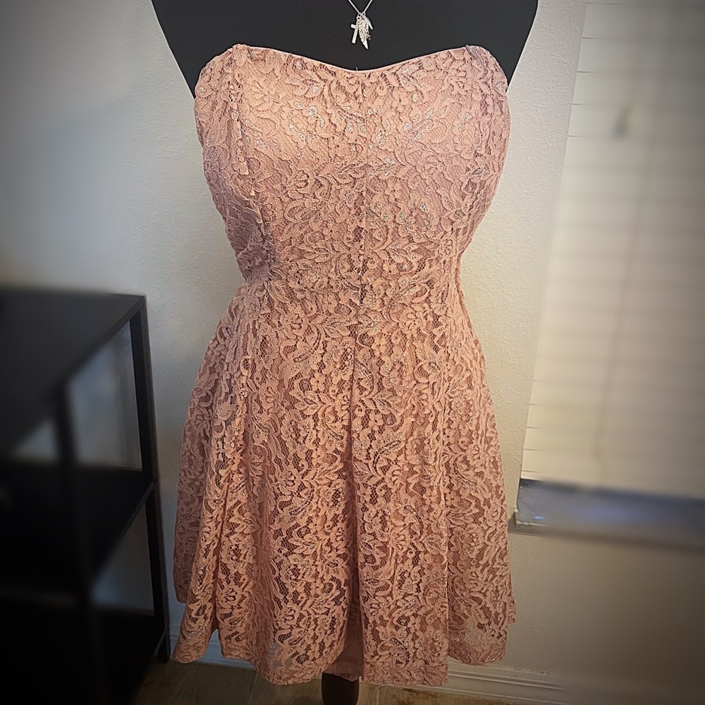 Pink lace DEB dress size LARGE. Worn once. Perfect for summertime or homecoming!